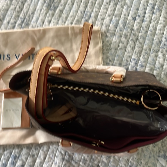Pretty unused NWT Neiman Marcus handbag - Picture 4 of 5